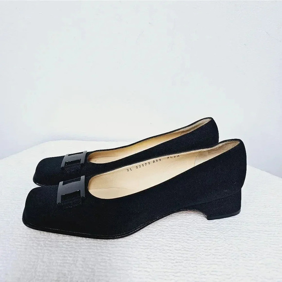 Salvatore Ferragamo 7.5 A black logo buckle granny heels​ - Picture 2 of 13